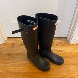 Hunter Navy Tall Rain Boots